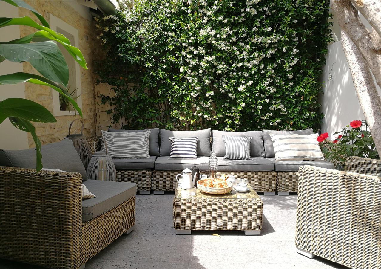 Antichambre Nîmes Exteriör bild